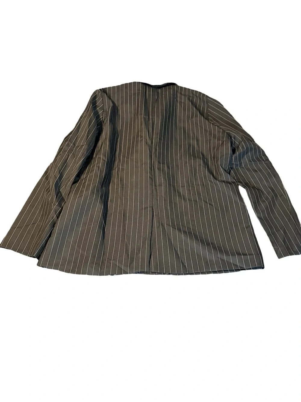 Spirit Men’s Black Pinstripe 1920s Gangster Suit with Red Accents